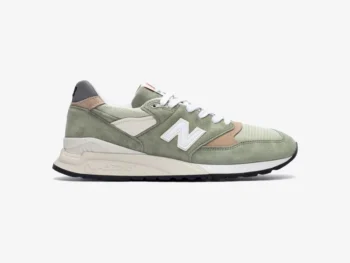 998