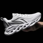 Bazics Men's Casual Fashion Sneakers Ligh tweight Male Sports Shoes White