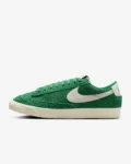 Nike Blazer Low '77 Vintage Womens Shoes Malachite